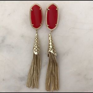 ISO Julia Earrings!